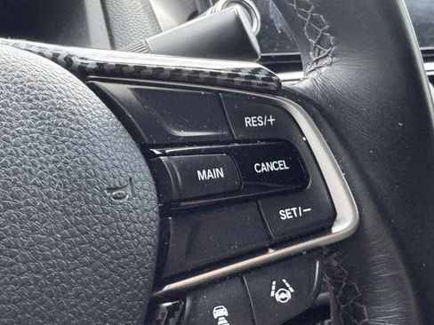 Used 2019 Honda Accord Sport image 9