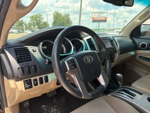 Used 2013 Toyota Tacoma PreRunner w/ SR5 Pkg RWD image 12