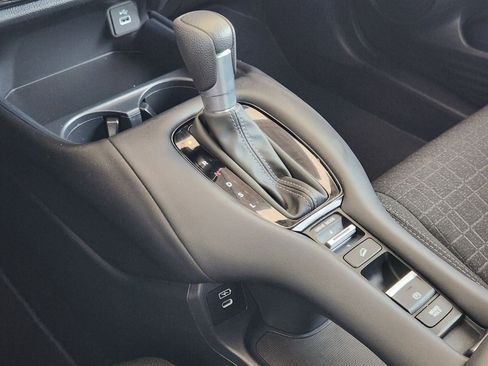 Used 2025 Honda HR-V LX image 19