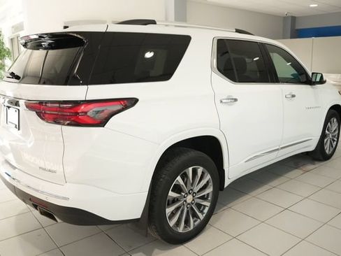 Used 2023 Chevrolet Traverse Premier AWD/4WD image 8