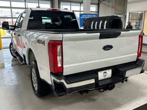 Used 2024 Ford F250 XLT image 8
