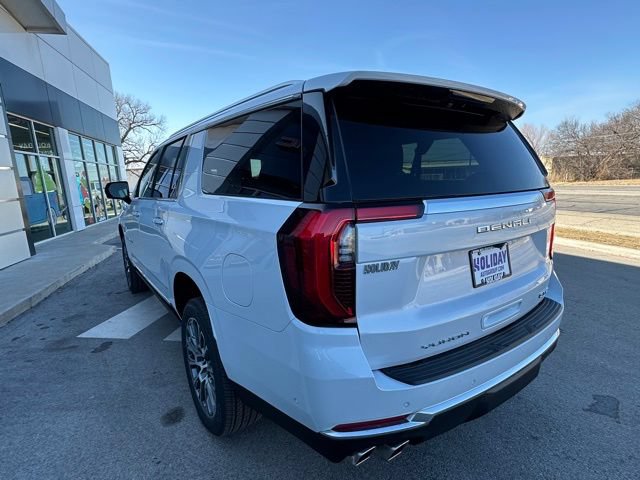 New 2026 GMC Yukon XL Denali w/ Sun & Power Step Package AWD/4WD image 8