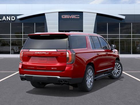 New 2026 GMC Yukon XL Denali w/ Denali Reserve Package image 4