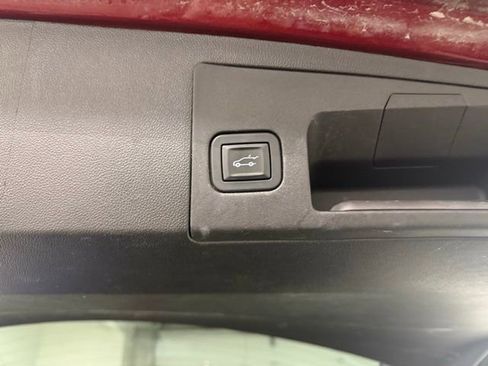 Used 2019 Cadillac XT5 Luxury image 8