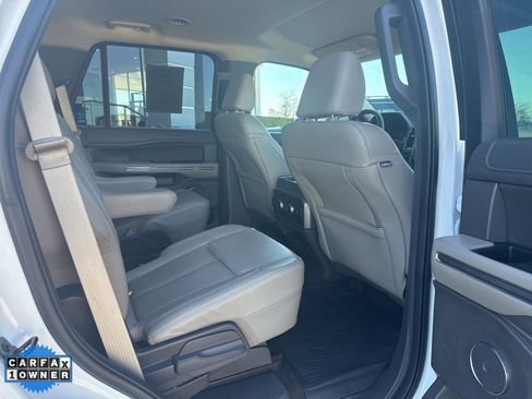 Used 2021 Ford Expedition XLT image 30