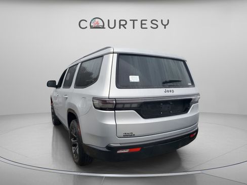 New 2026 Jeep Grand Wagoneer Limited image 3