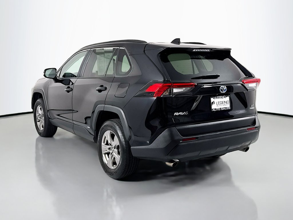 Used 2023 Toyota RAV4 LE AWD/4WD image 8