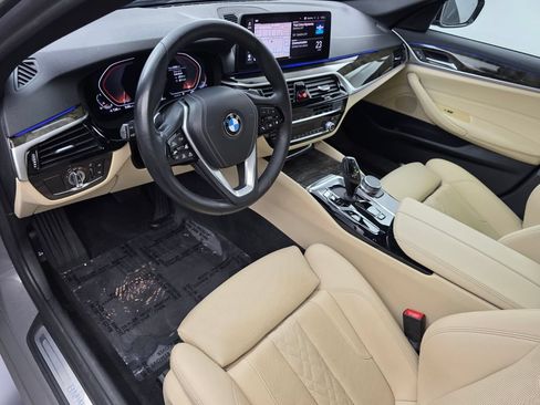 Used 2021 BMW 530i RWD image 11