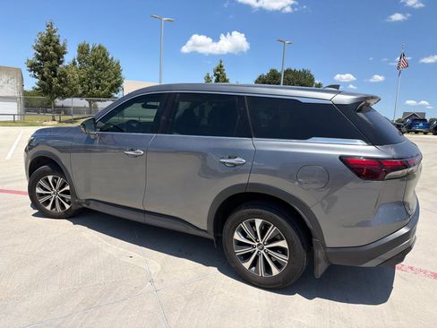 Used 2025 INFINITI QX60 Pure FWD image 4