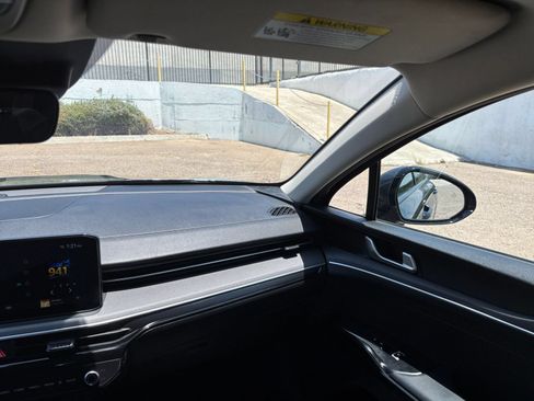 Used 2025 Kia K5 LXS FWD image 34
