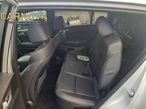 Used 2021 Kia Sportage S image 11