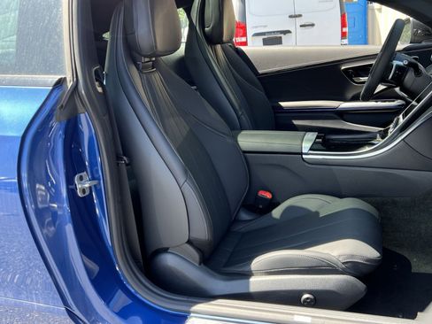 New 2025 Mercedes-Benz CLE 300 4MATIC Coupe image 26