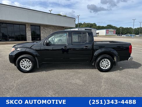 Used 2019 Nissan Frontier SV w/ Value Truck Package image 2