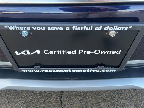 Certified 2024 Kia Carnival LX image 27