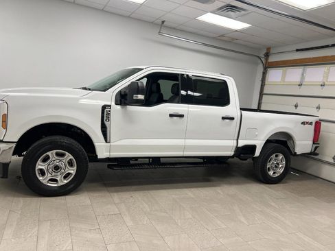 Used 2025 Ford F250 XLT image 13