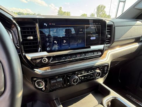 Certified 2023 Chevrolet Silverado 1500 LT AWD/4WD image 21