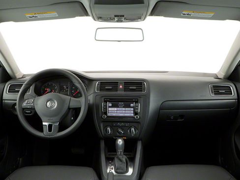 Used 2013 Volkswagen Jetta SEL FWD image 5