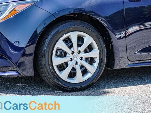 Used 2025 Toyota Corolla LE FWD image 16
