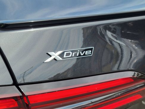 Used 2024 BMW 540i xDrive w/ Executive Package image 33