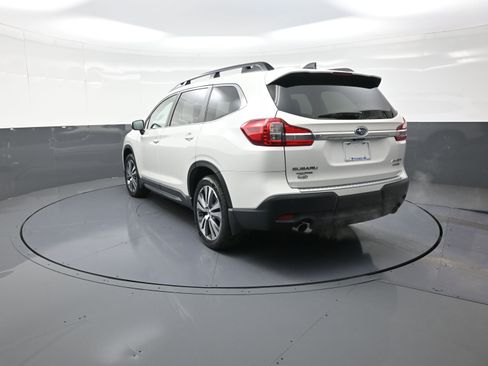 Used 2022 Subaru Ascent Limited w/ Technology Package image 5