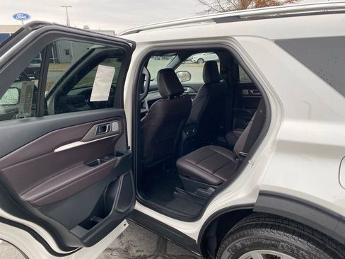 New 2026 Ford Explorer Platinum image 27
