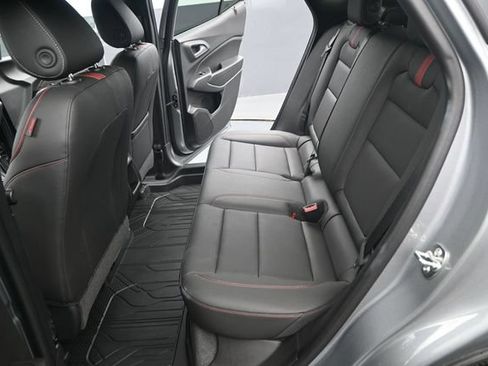 Used 2026 Chevrolet Trax RS w/ Sunroof Package FWD image 13