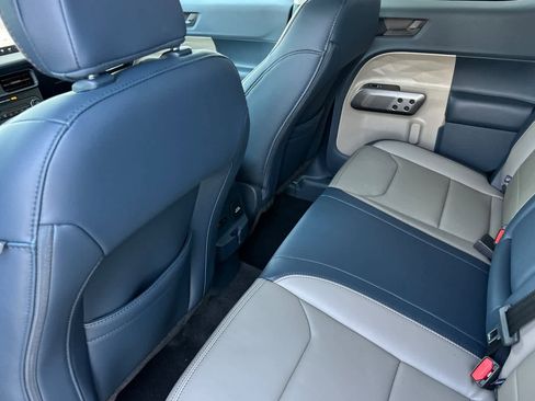 New 2025 Ford Maverick Lariat image 4