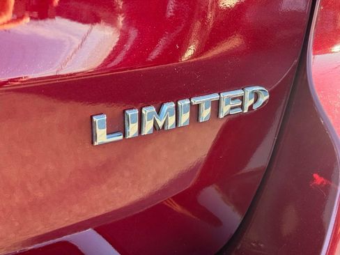 Used 2020 Jeep Grand Cherokee Limited image 14