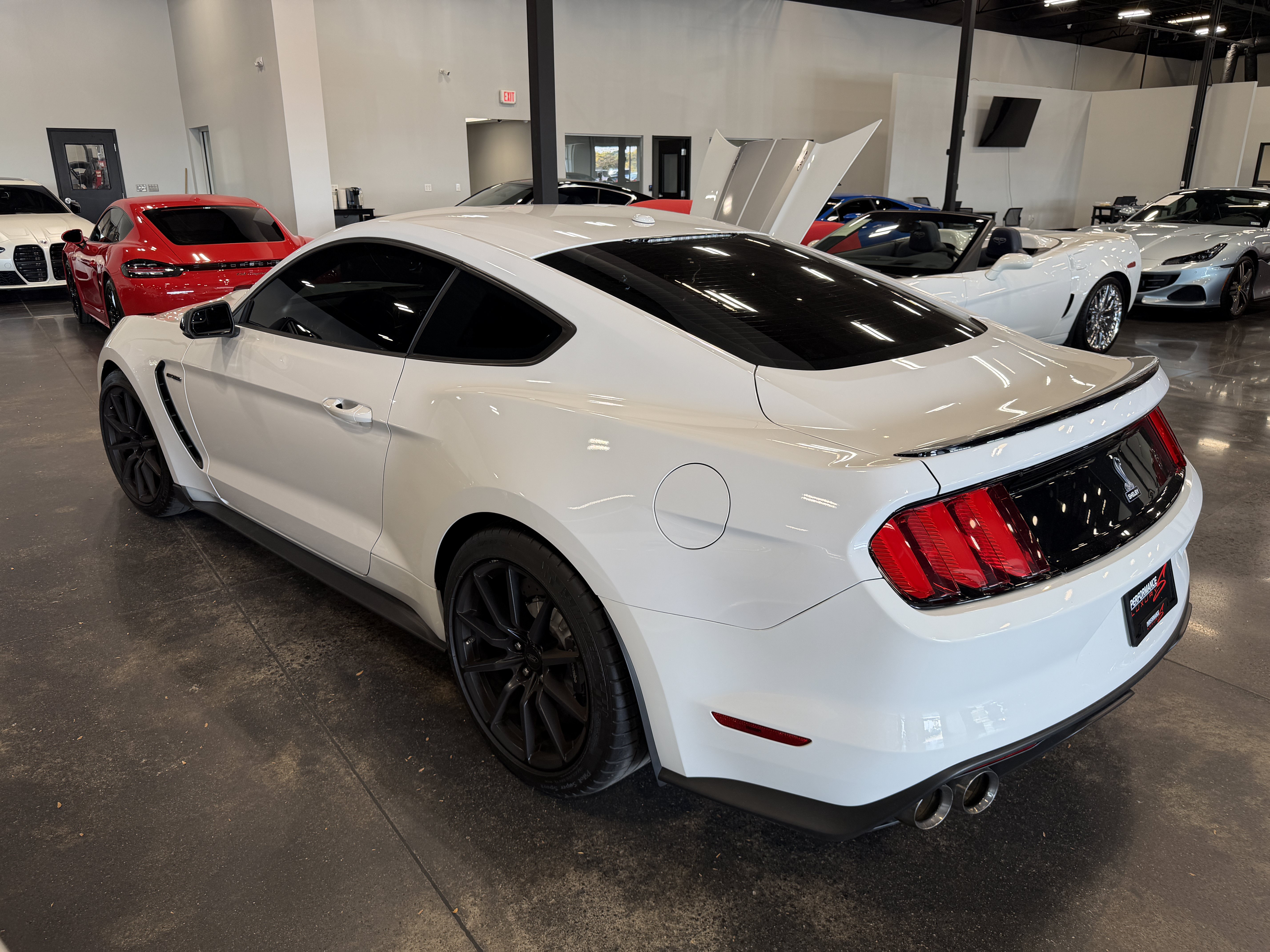 Used 2016 Ford Mustang Shelby GT350 w/ Technology Package RWD image 4