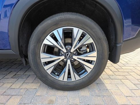 Used 2023 Nissan Rogue SV FWD image 20