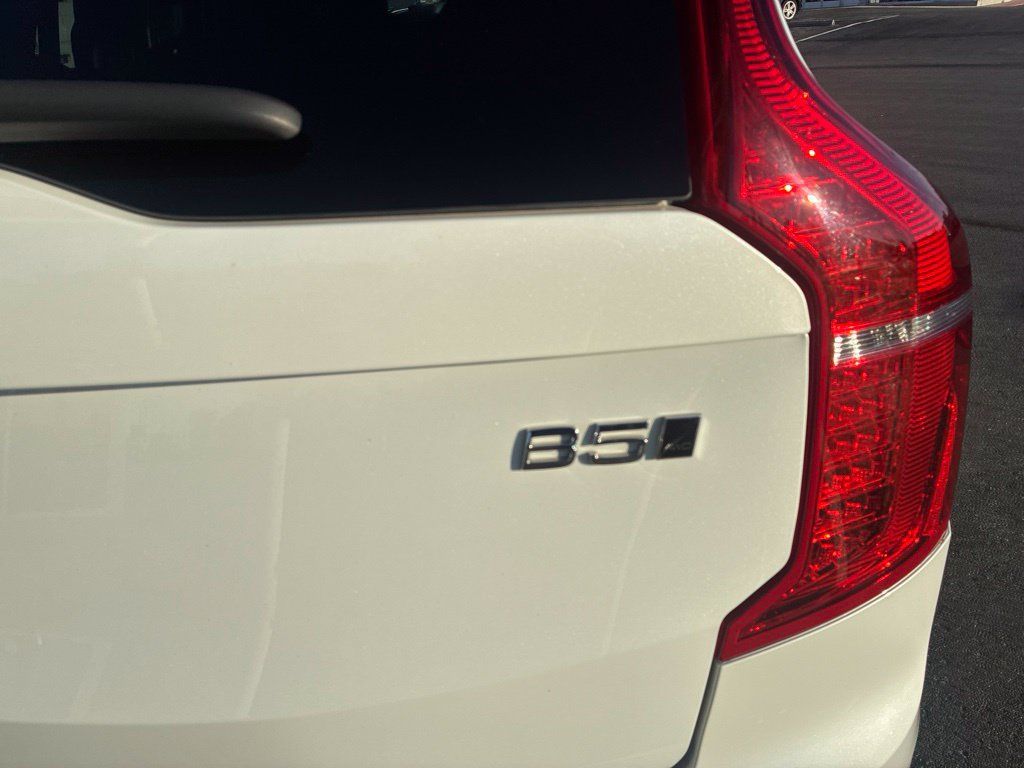 Certified 2024 Volvo XC90 B5 Core w/ Protection Package Premier AWD/4WD image 4