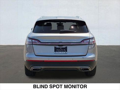 Used 2023 Lincoln Nautilus Reserve FWD image 4