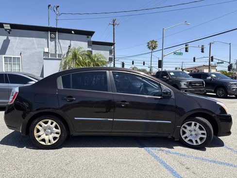 Used 2010 Nissan Sentra 2.0 S FWD image 3