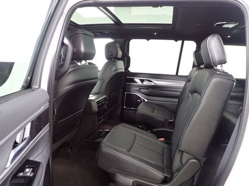 New 2026 Jeep Grand Wagoneer Limited AWD/4WD image 39