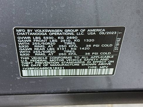 Used 2024 Volkswagen Atlas SEL AWD/4WD image 34