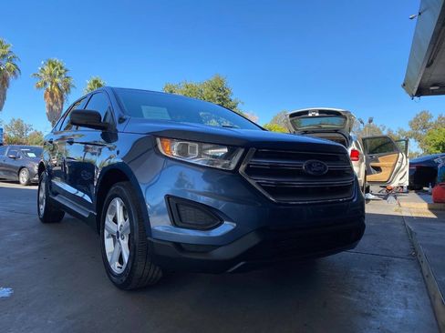 Used 2018 Ford Edge SE image 3