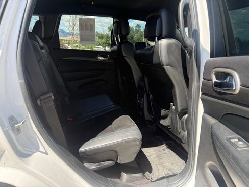 Used 2017 Jeep Grand Cherokee Altitude AWD/4WD image 24