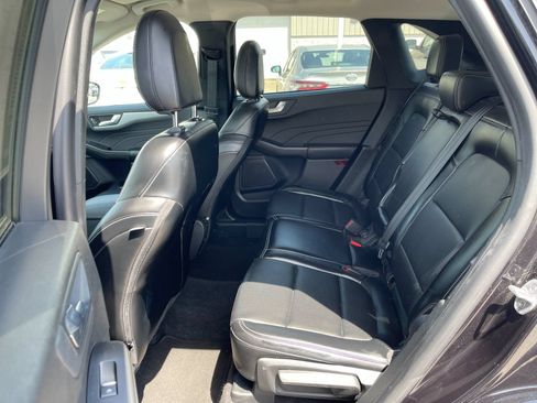 Used 2024 Ford Escape Platinum AWD/4WD image 14