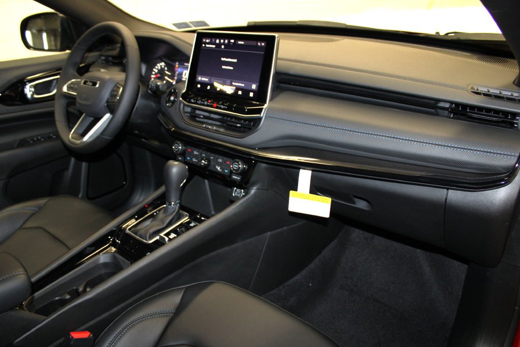 New 2026 Jeep Compass Limited AWD/4WD image 25