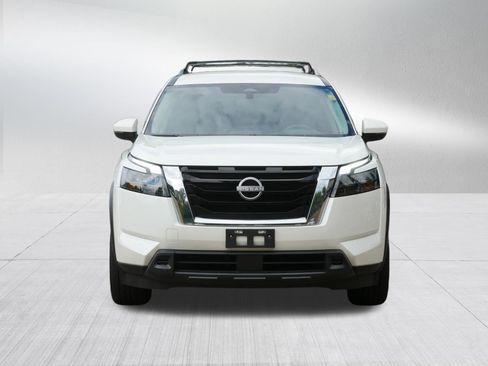 Certified 2024 Nissan Pathfinder SV AWD/4WD image 2