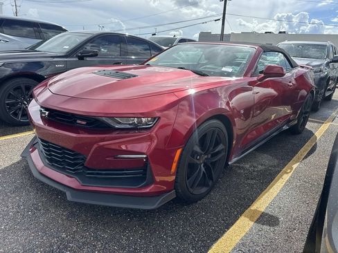 Used 2023 Chevrolet Camaro SS RWD image 3