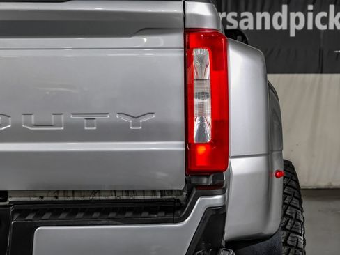 Used 2024 Ford F350 XLT AWD/4WD image 41