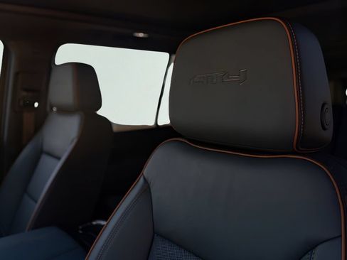 New 2026 GMC Yukon XL AT4 w/ AT4 Premium Package AWD/4WD image 10