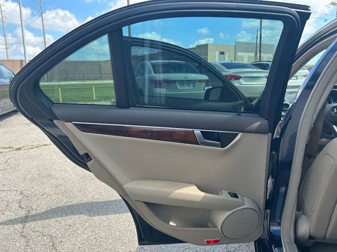 Used 2012 Mercedes-Benz C 300 4MATIC Sedan image 11