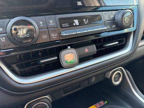 Used 2024 Toyota Grand Highlander Limited image 37