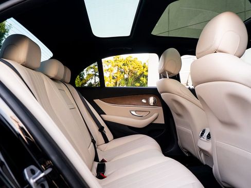 Used 2021 Mercedes-Benz E 350 Sedan image 34