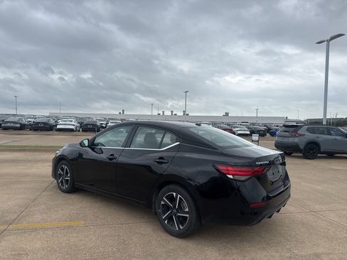 Certified 2025 Nissan Sentra SV image 14