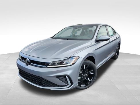 New 2025 Volkswagen Jetta SE image 3