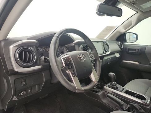 Used 2023 Toyota Tacoma SR5 AWD/4WD image 12