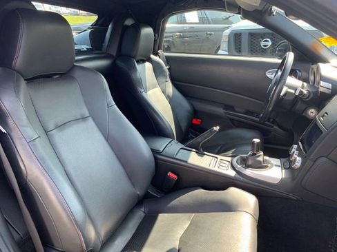 Used 2008 Nissan 350Z Touring RWD image 15